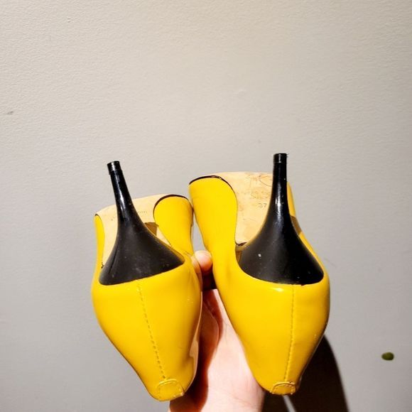 Vero Cuoio Yellow and Purple Heels - Picture 3 of 6